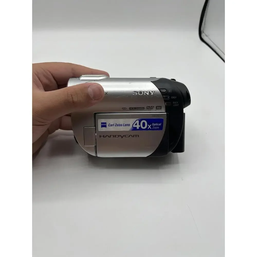 SONY Video Handycam Camcorder with 40x Optical Zoom Digital DCR-DVD610 DVD